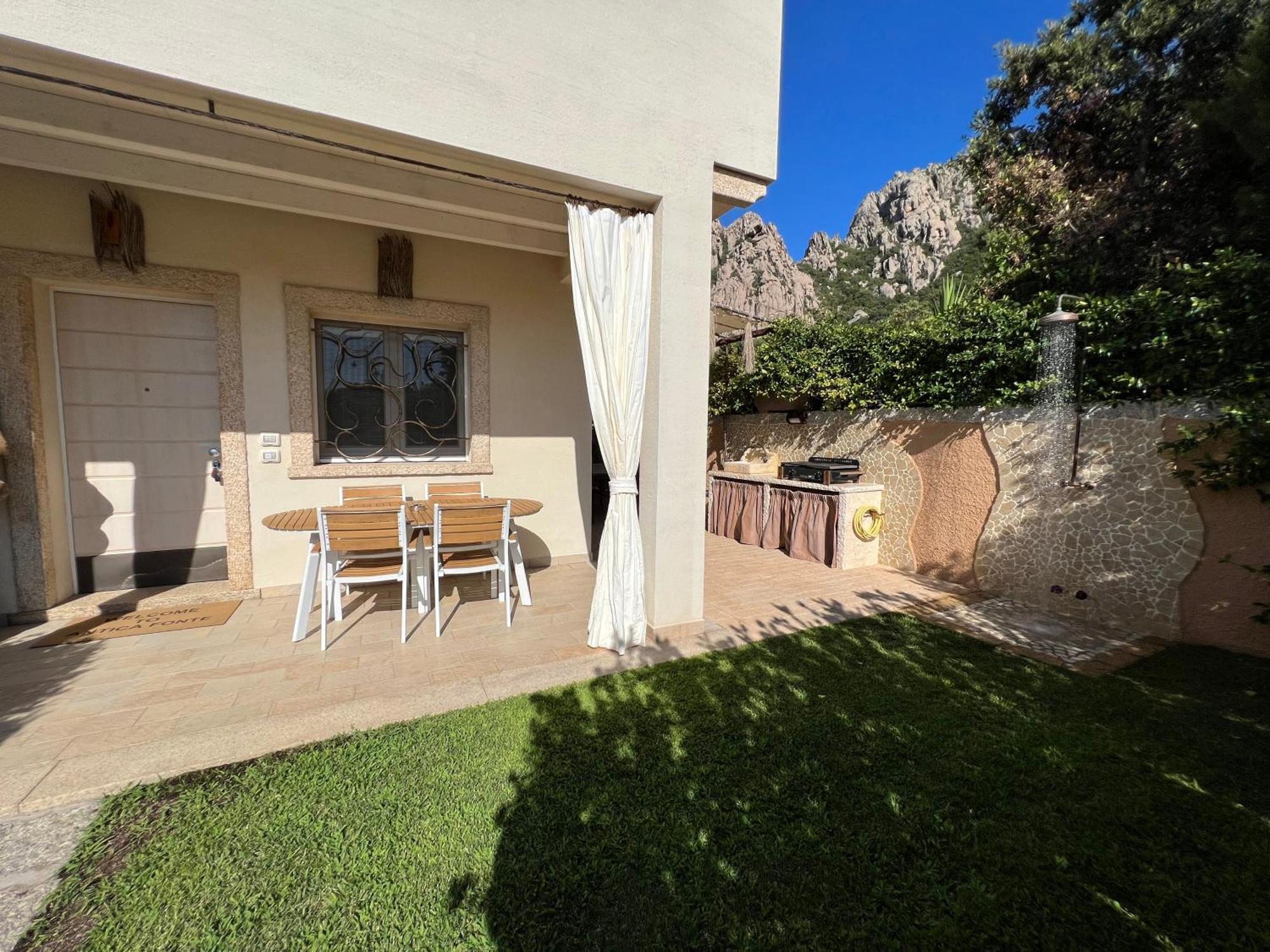 Antica Fonte Holiday Homes San Pantaleo Exterior foto