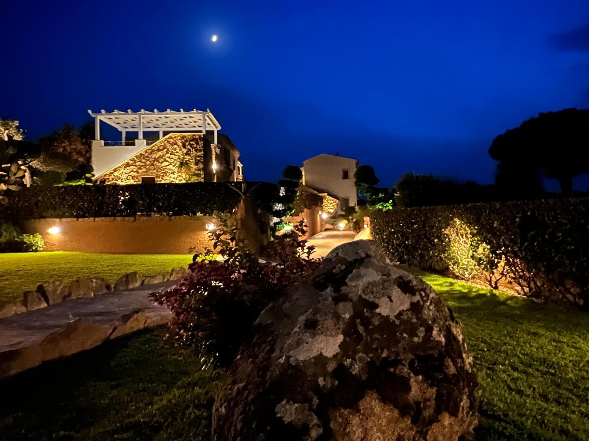 Antica Fonte Holiday Homes San Pantaleo Exterior foto