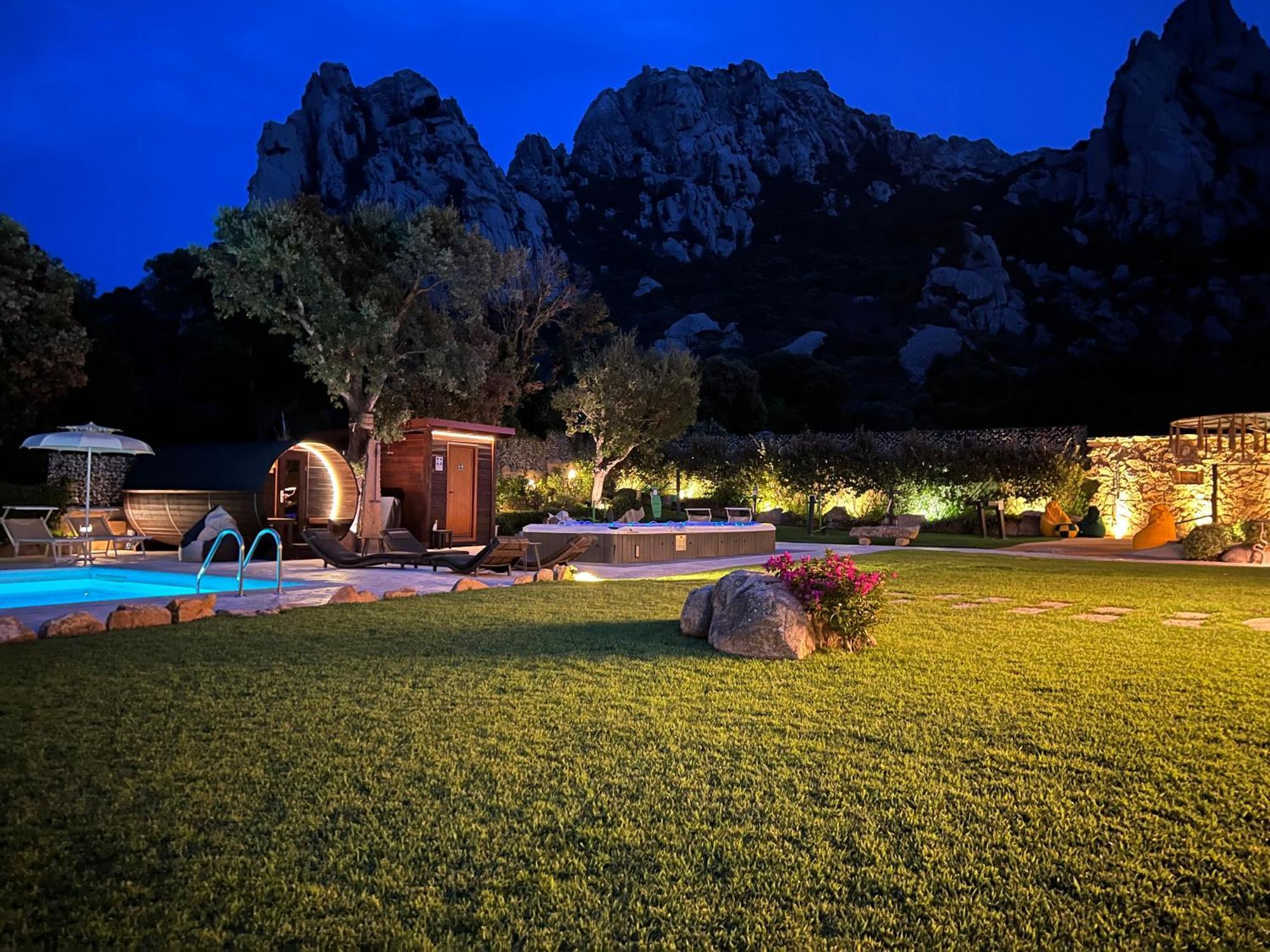Antica Fonte Holiday Homes San Pantaleo Exterior foto